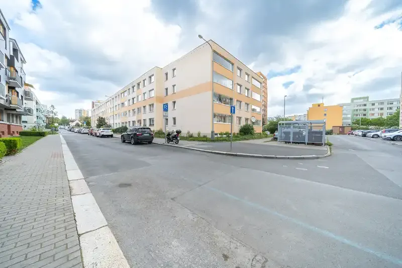 V Zahrádkách